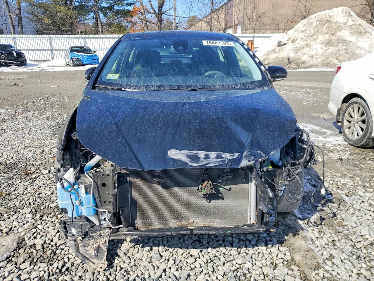 2019 TOYOTA PRIUS LE photo 5
