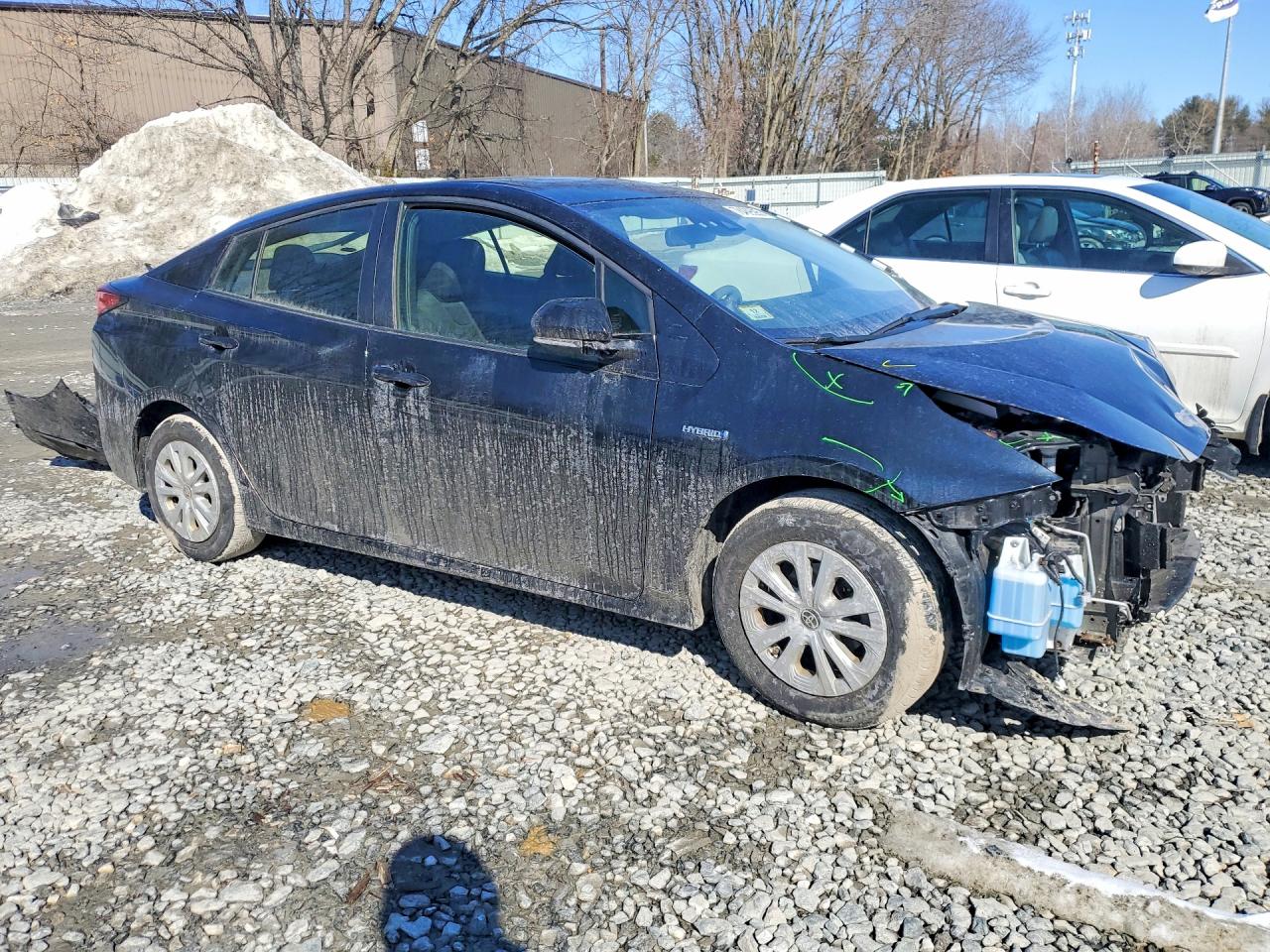 2019 TOYOTA PRIUS LE photo 4