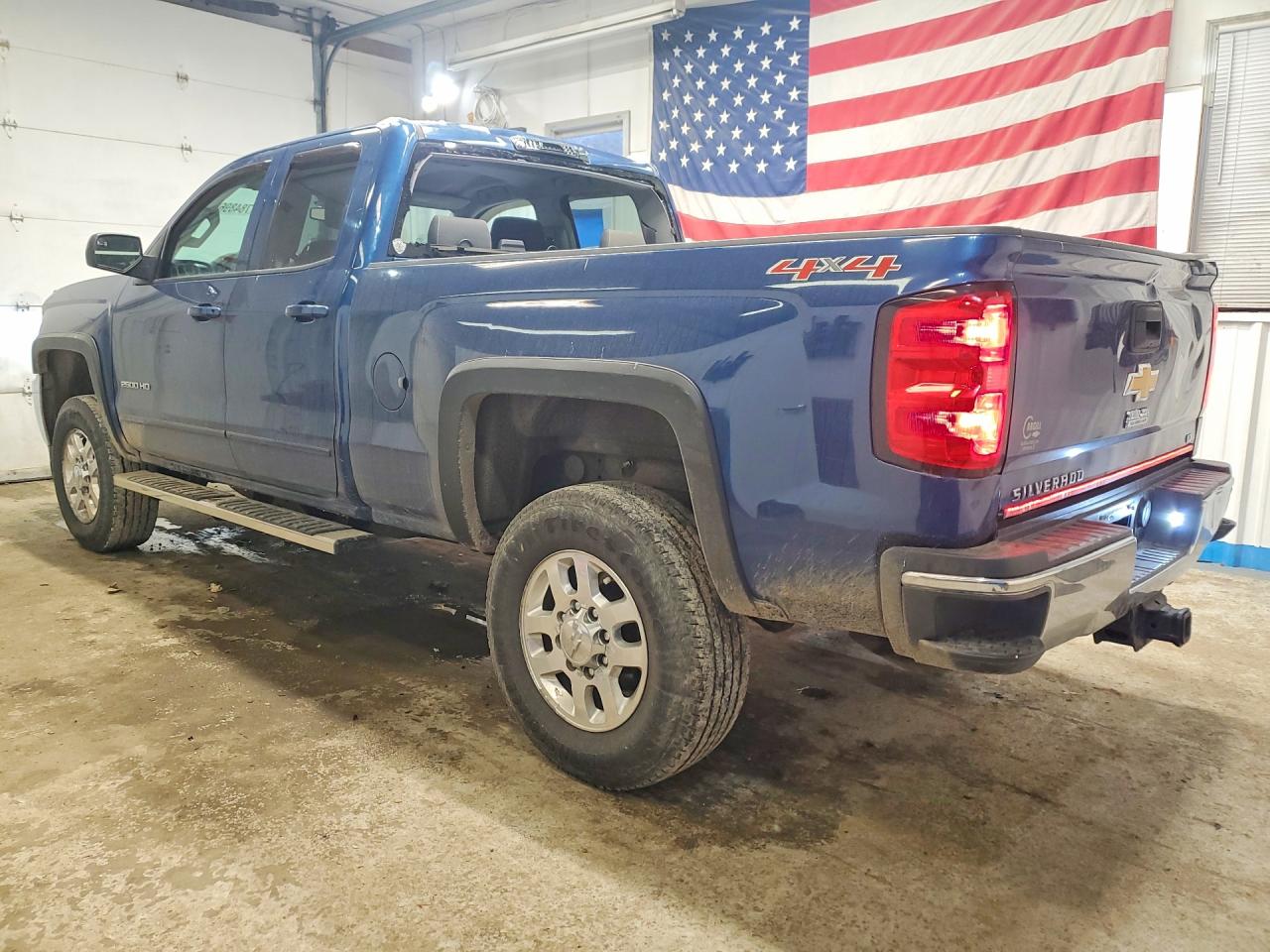 2015 CHEVROLET SILVERADO K2500 HEAVY DUTY LT photo 2