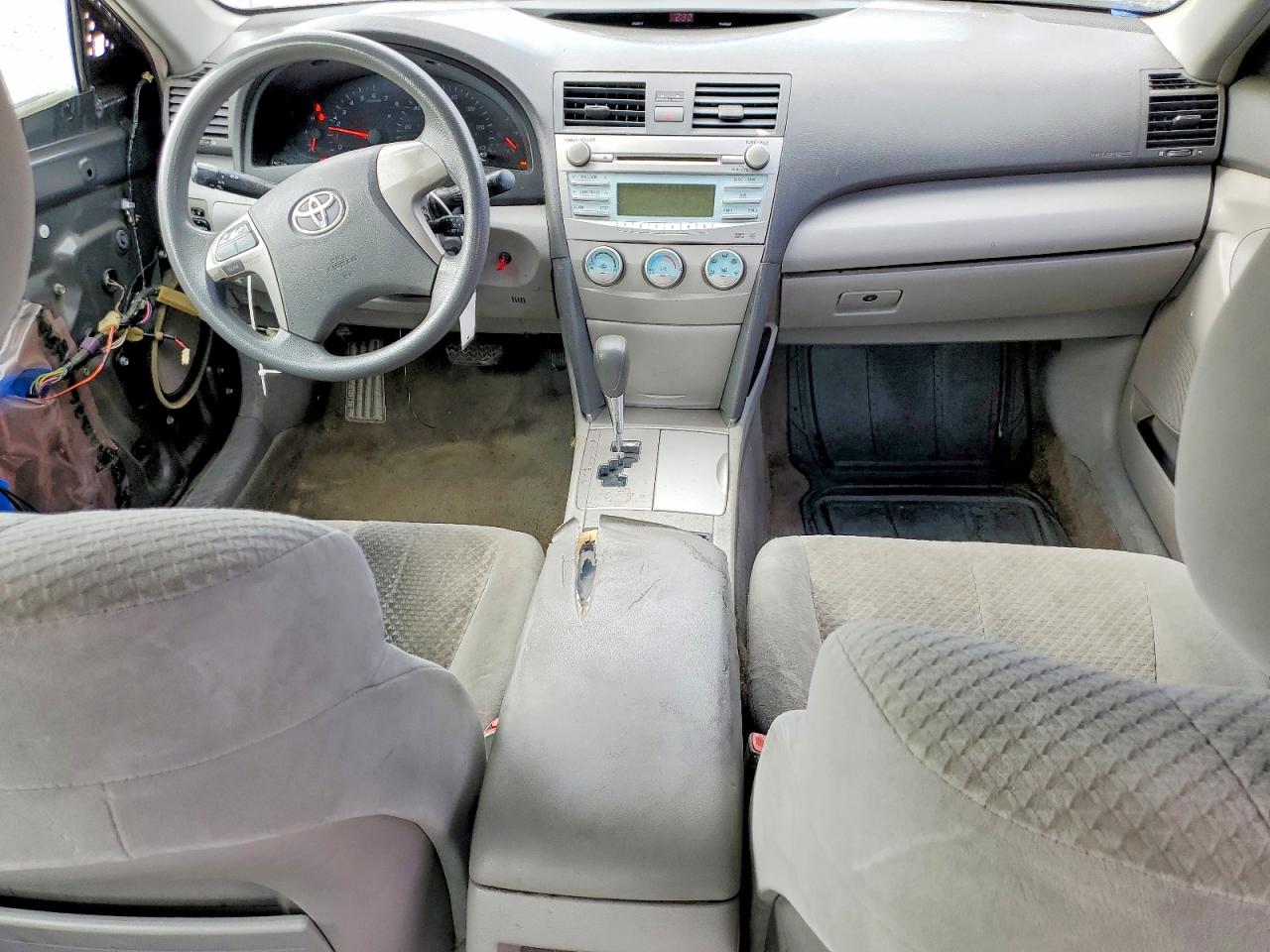 2009 TOYOTA CAMRY BASE photo 15