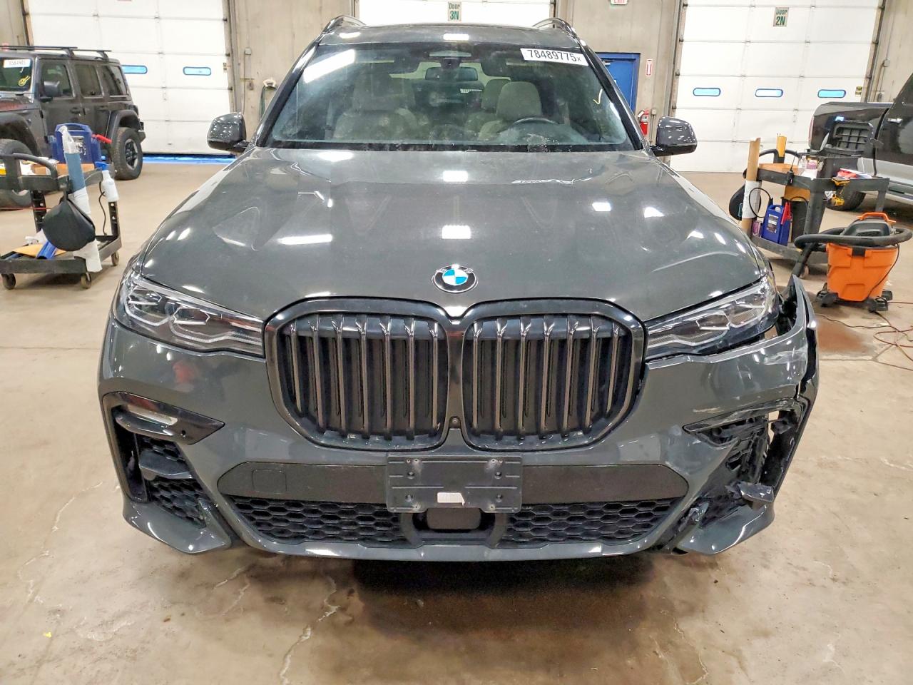 2022 BMW X7 XDRIVE40I photo 5