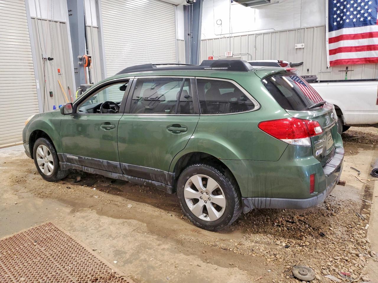 2010 SUBARU OUTBACK 2.5I PREMIUM photo 2
