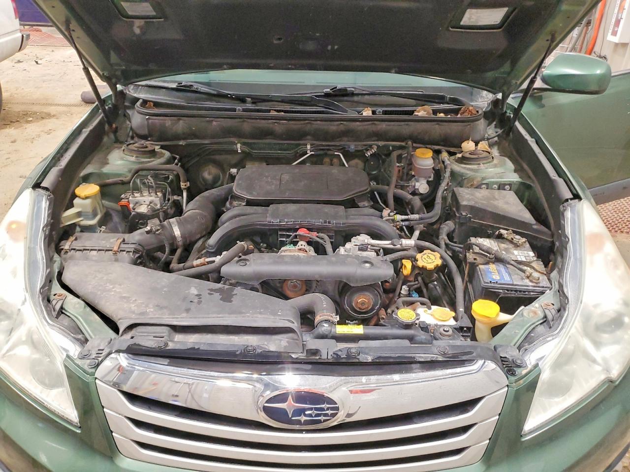 2010 SUBARU OUTBACK 2.5I PREMIUM photo 12
