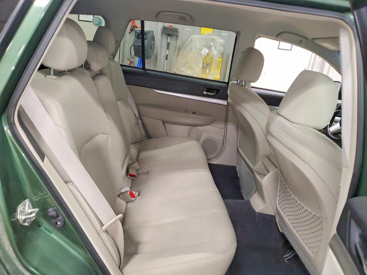 2010 SUBARU OUTBACK 2.5I PREMIUM photo 11