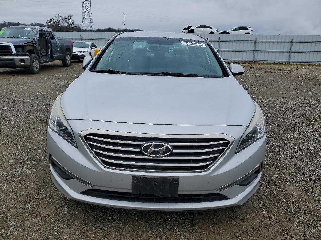 2015 HYUNDAI SONATA SE photo 13