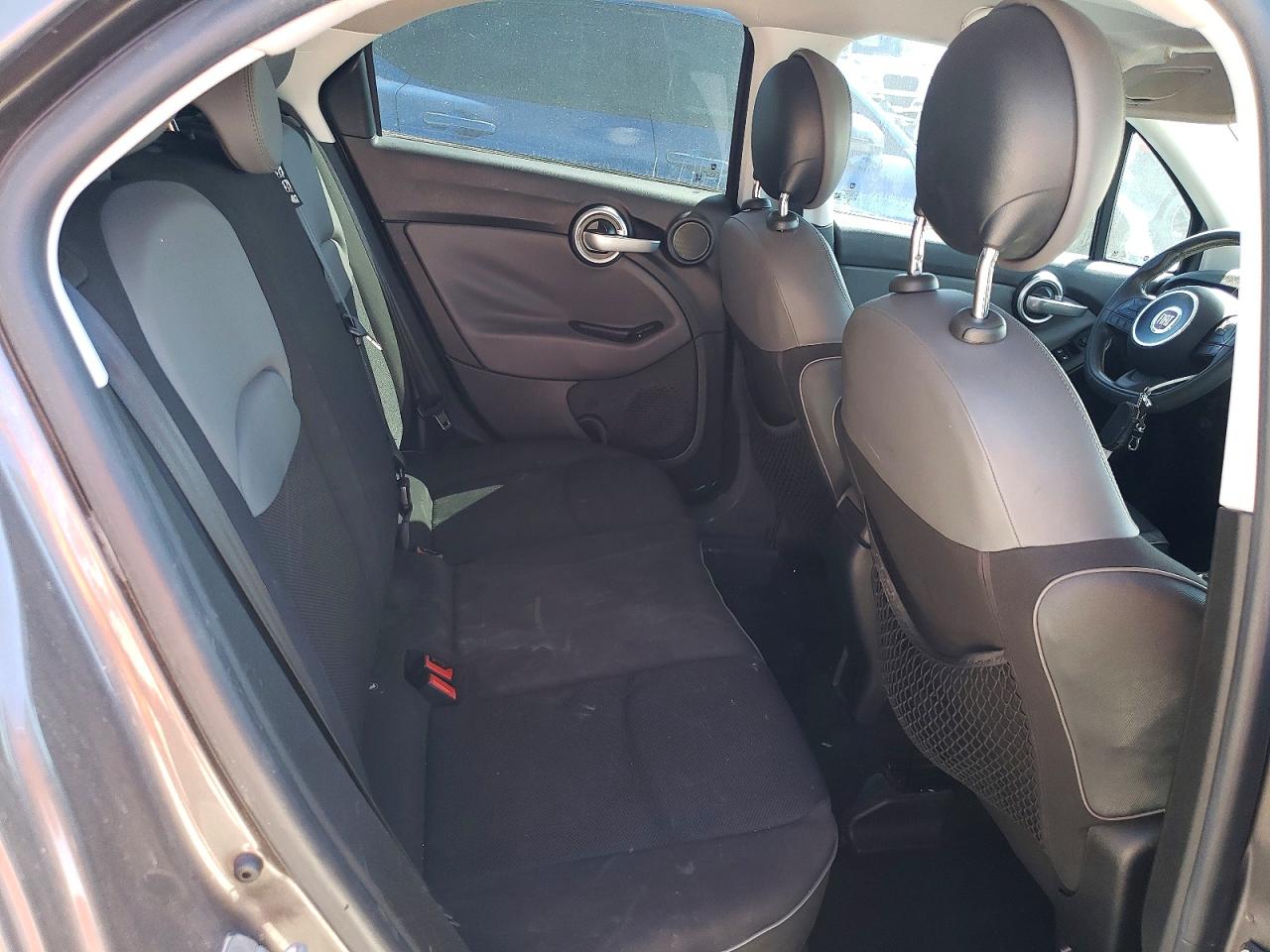 2016 FIAT 500X EASY photo 10