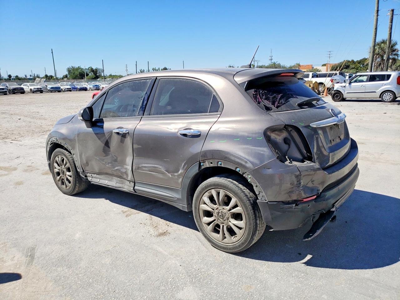 2016 FIAT 500X EASY photo 2