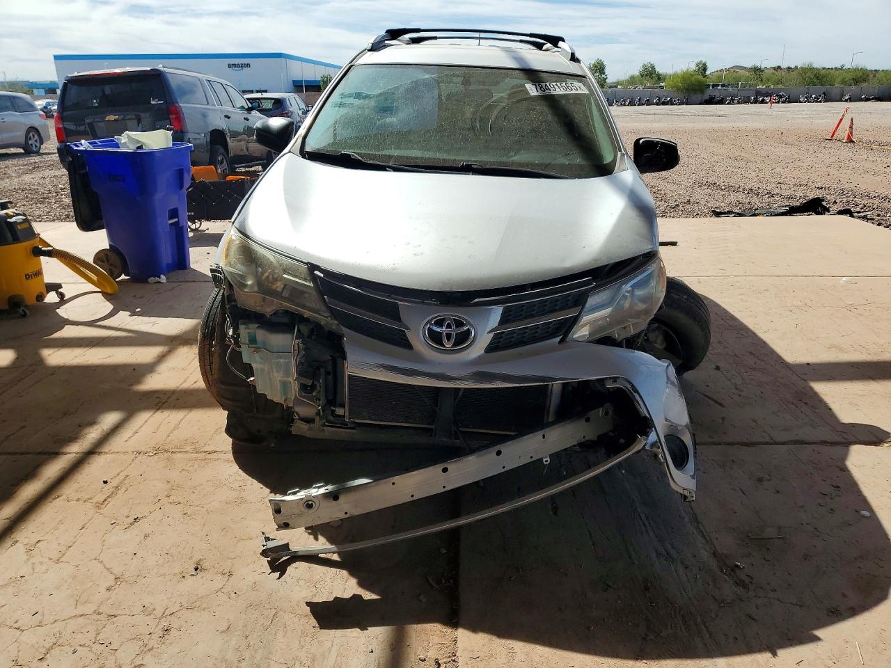 2015 TOYOTA RAV4 LE photo 9