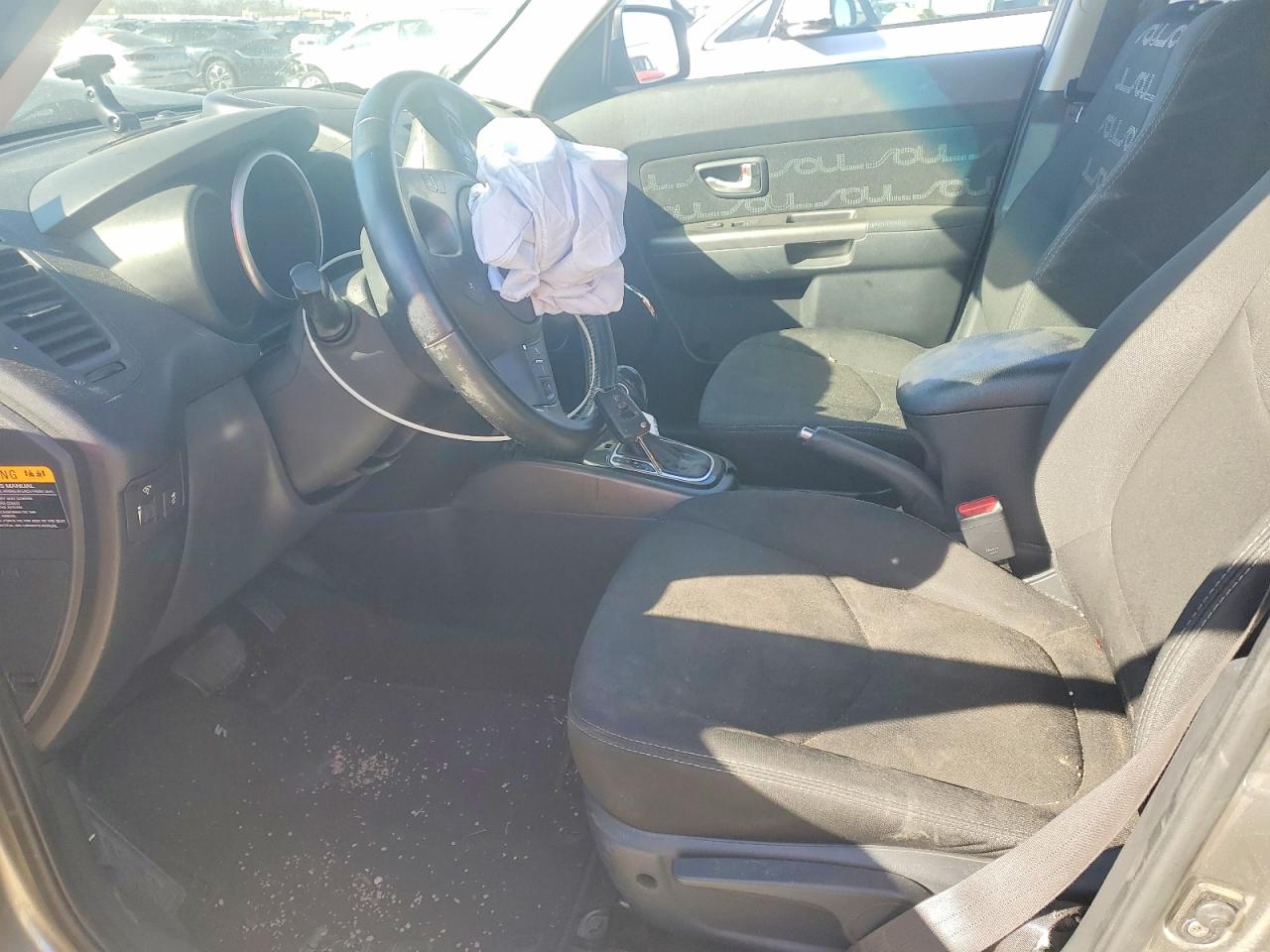 2013 KIA SOUL + photo 13