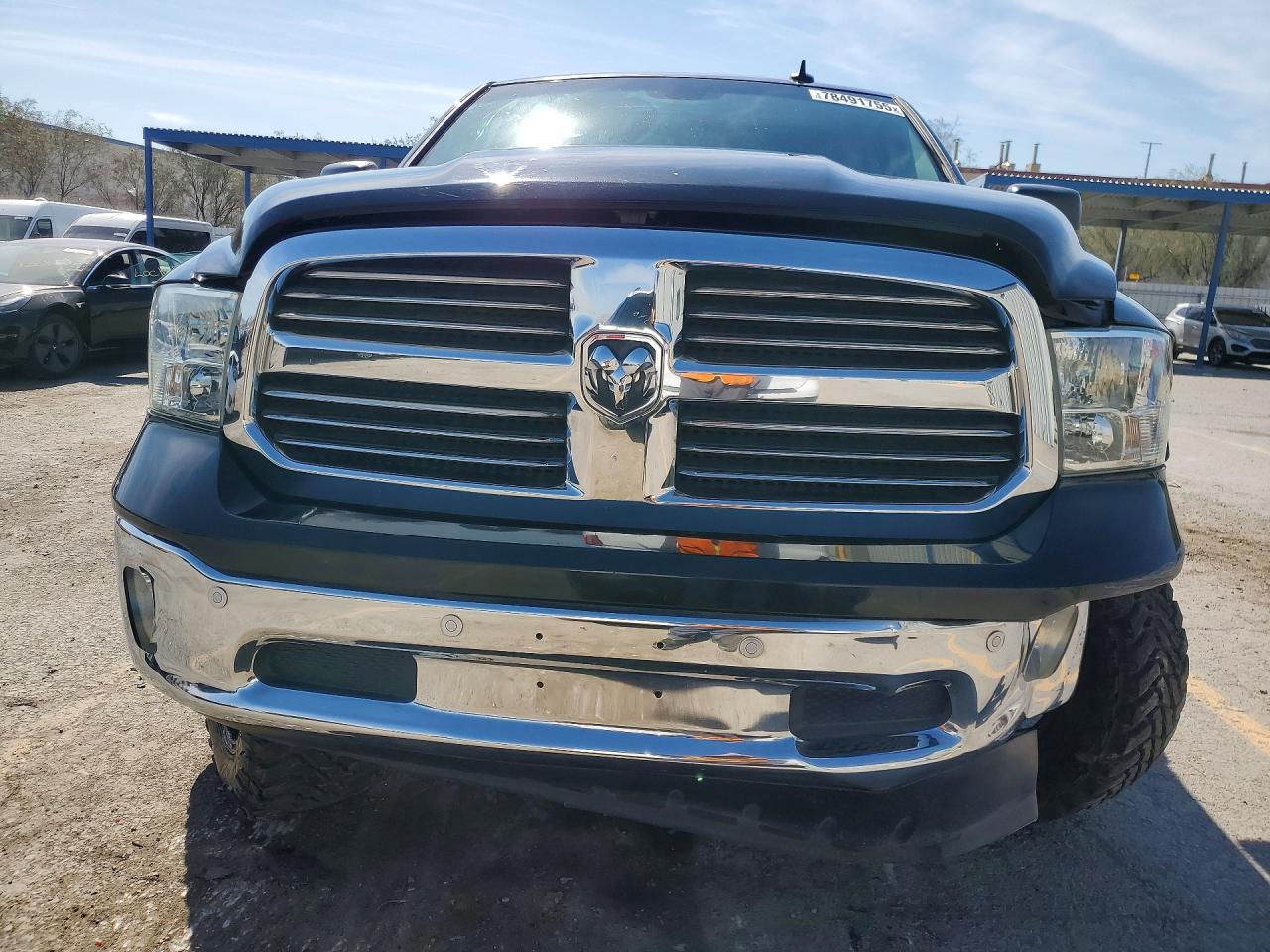2017 RAM 1500 SLT photo 13