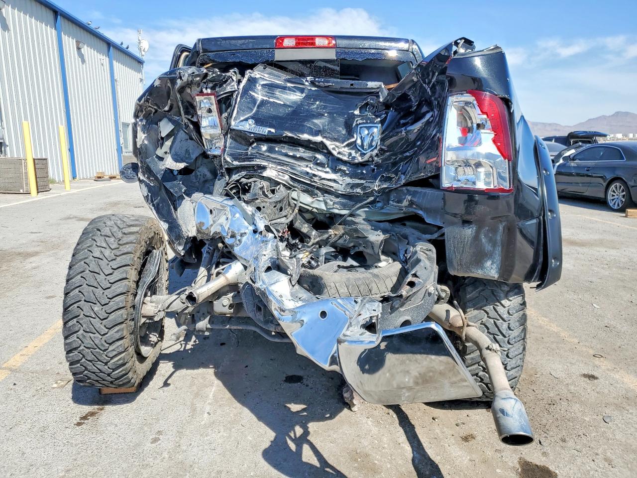 2017 RAM 1500 SLT photo 16