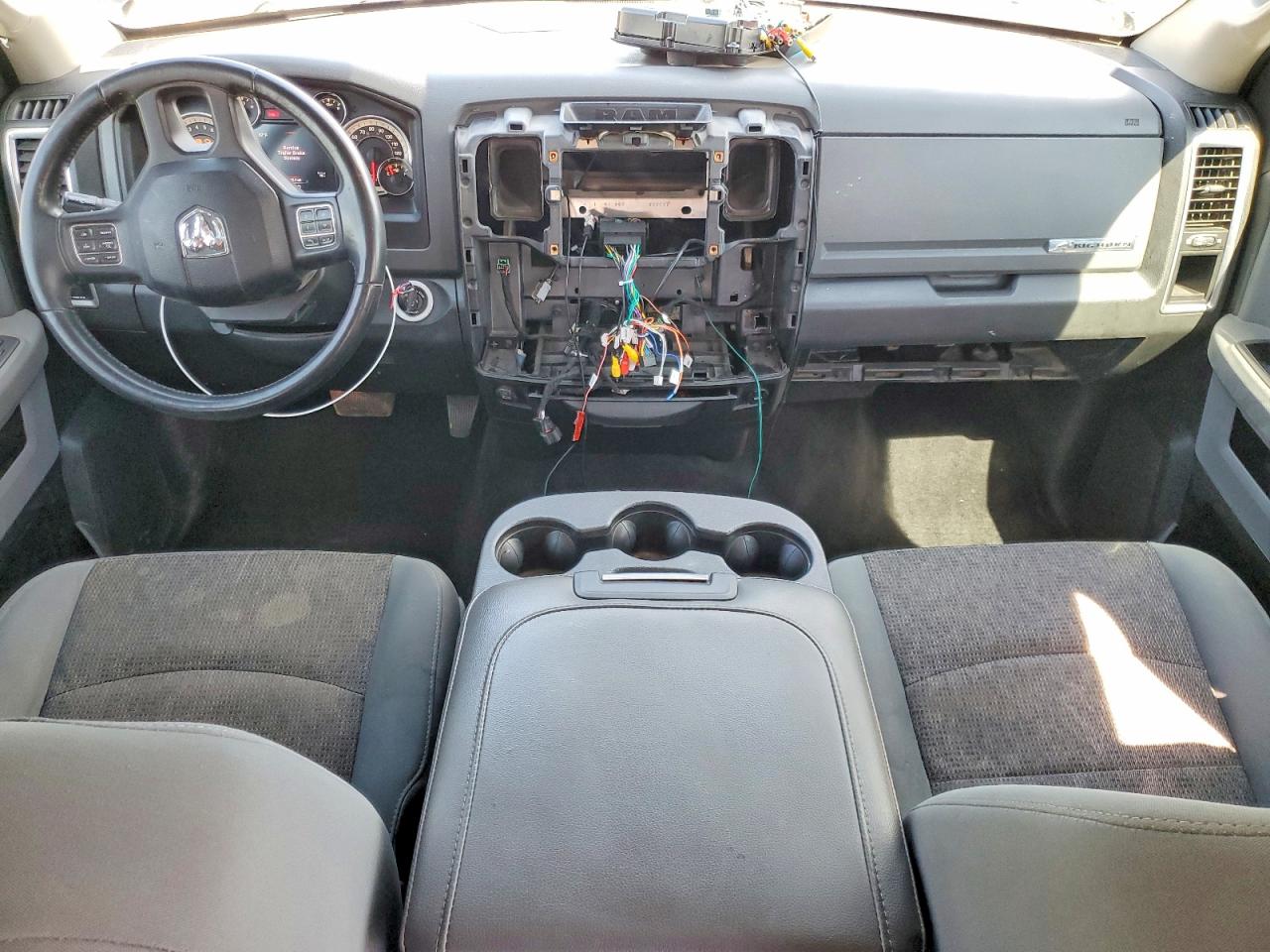 2017 RAM 1500 SLT photo 22