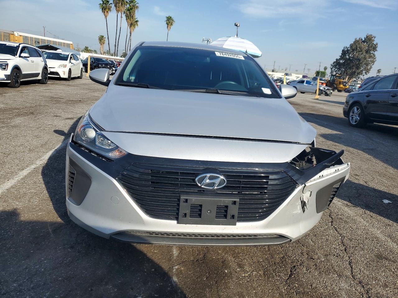2017 HYUNDAI IONIQ BLUE photo 5