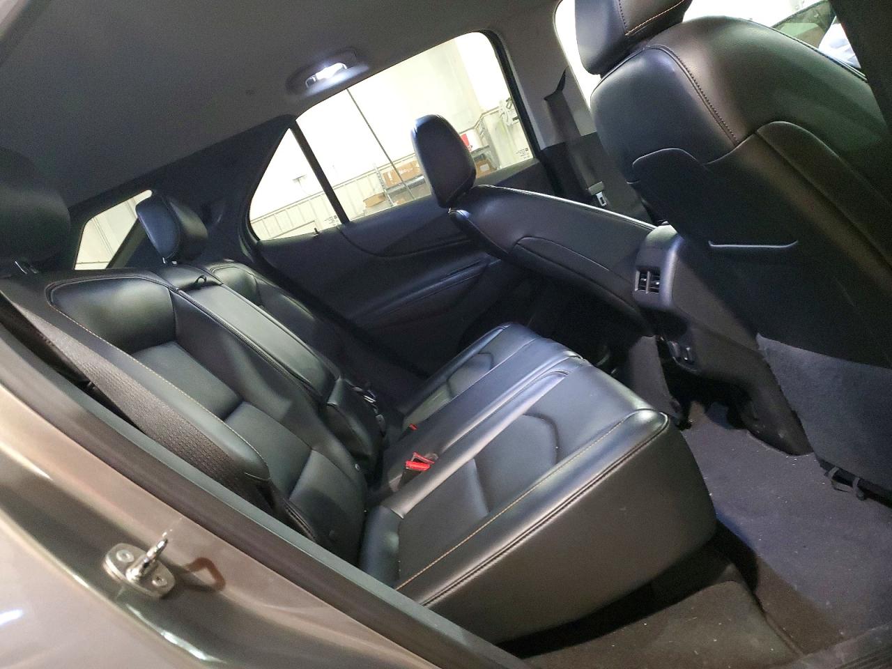 2018 CHEVROLET EQUINOX PREMIER photo 10
