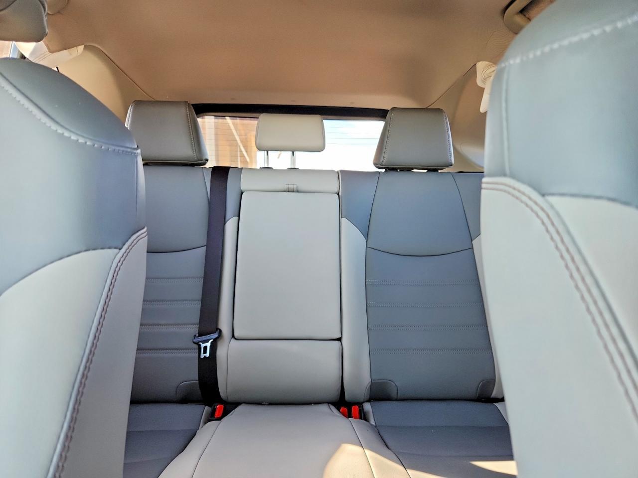 2021 TOYOTA RAV4 XLE PREMIUM photo 10