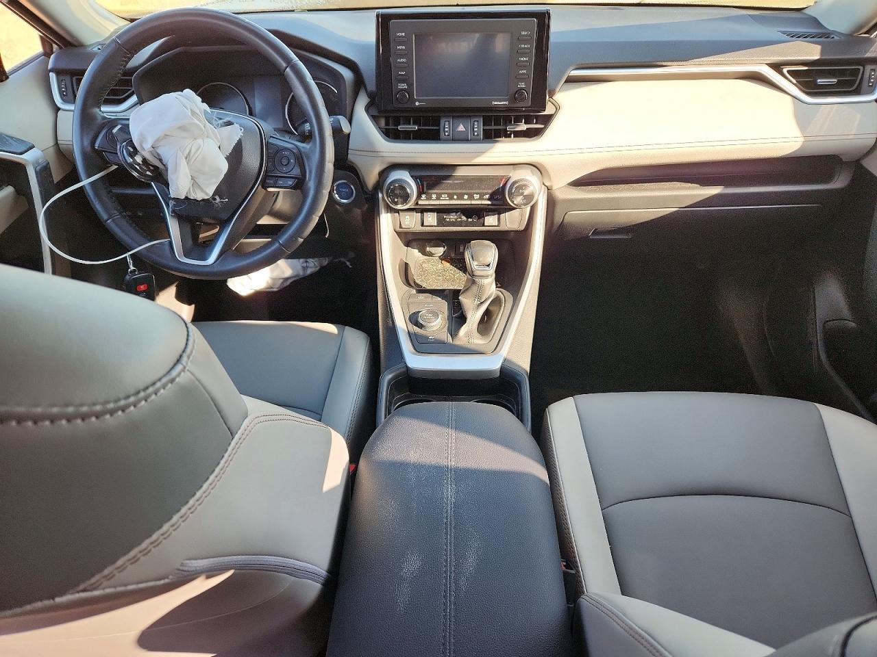 2021 TOYOTA RAV4 XLE PREMIUM photo 8