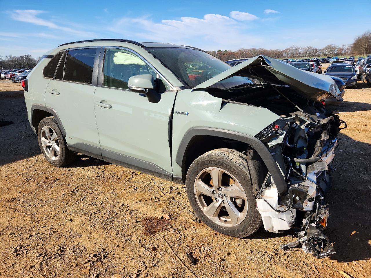 2021 TOYOTA RAV4 XLE PREMIUM photo 4