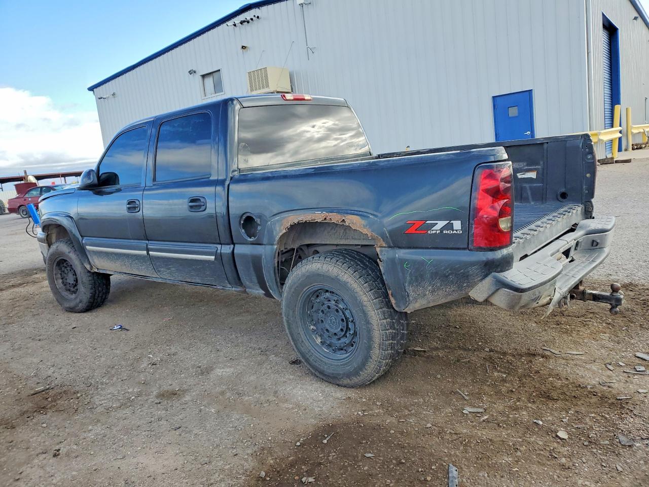 2005 CHEVROLET SILVERADO K1500 photo 3