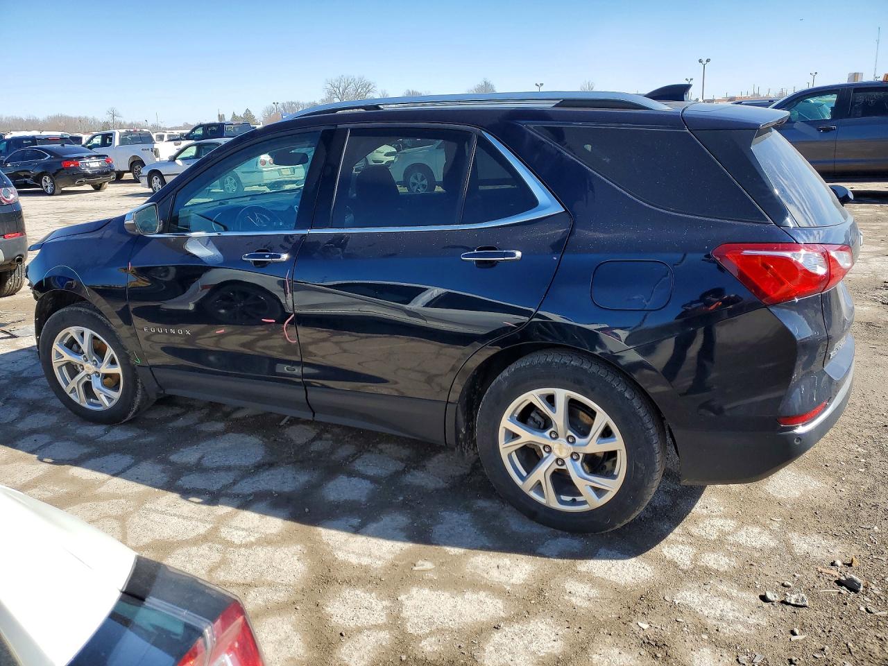 2021 CHEVROLET EQUINOX PREMIER photo 2