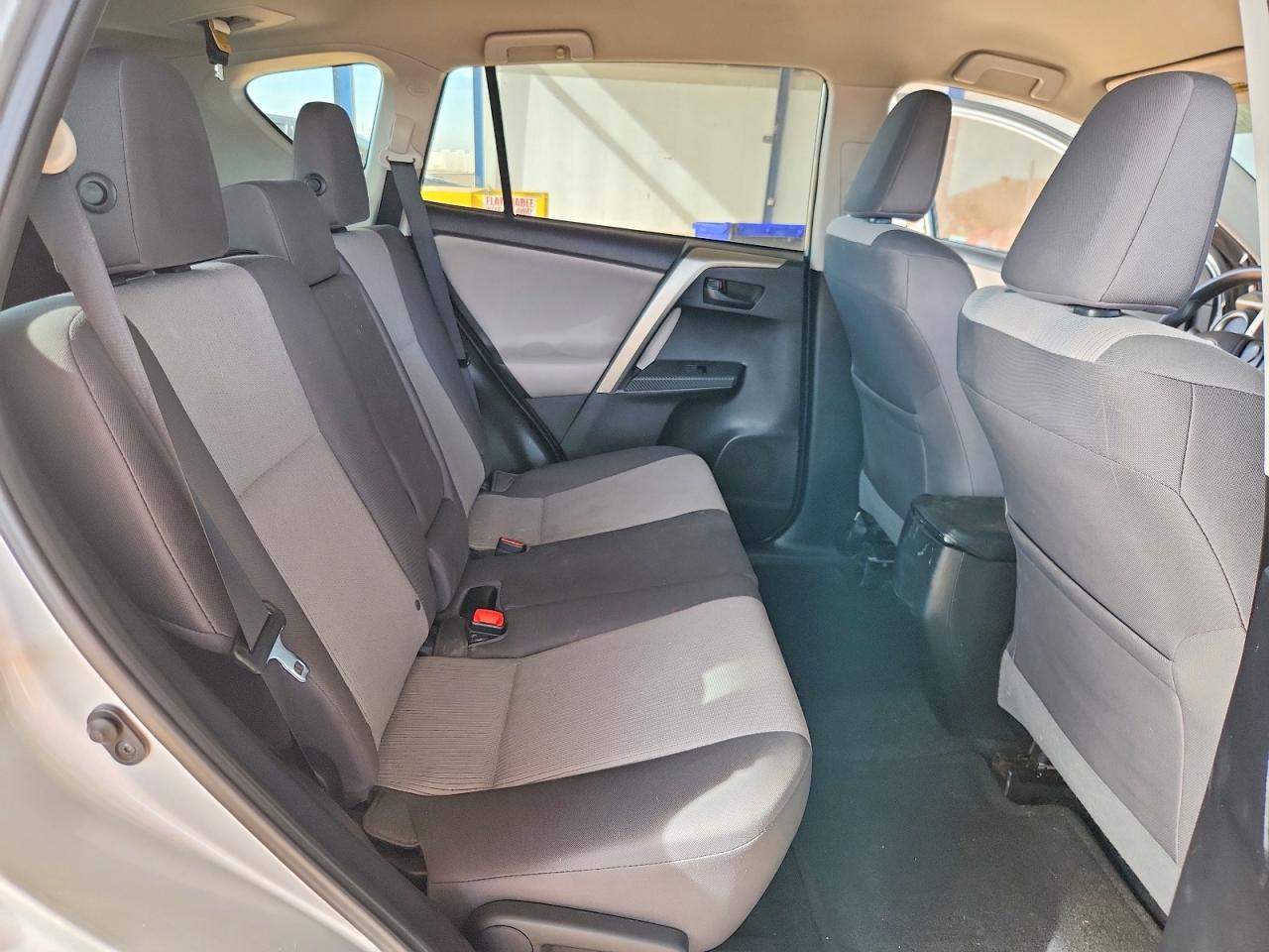 2015 TOYOTA RAV4 LE photo 11