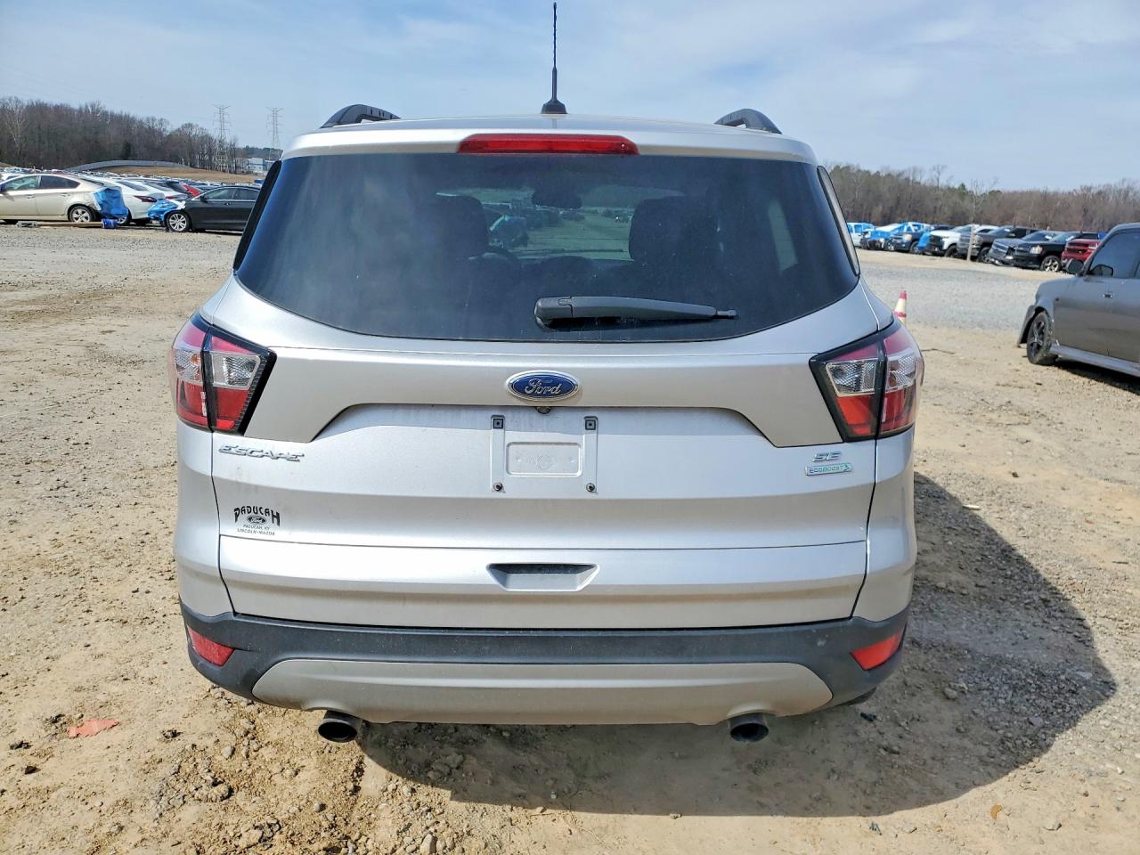 2018 FORD ESCAPE SE photo 11