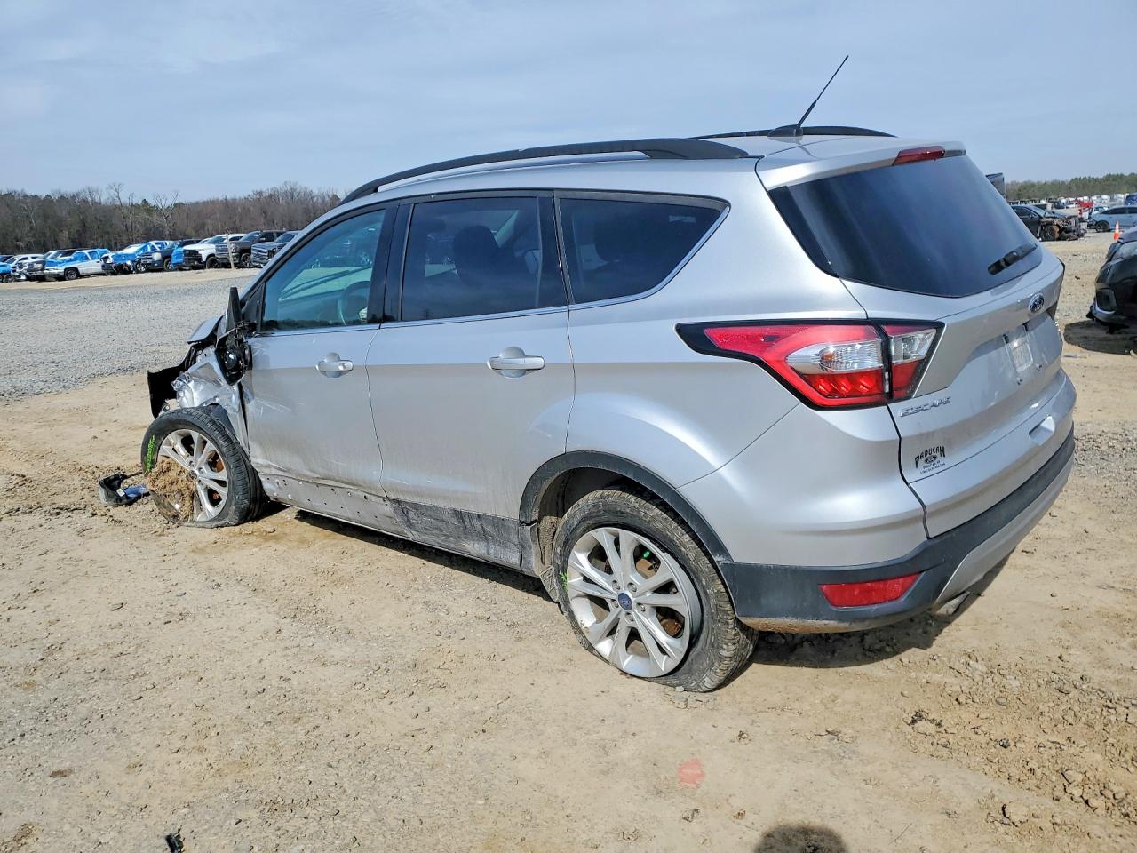 2018 FORD ESCAPE SE photo 3