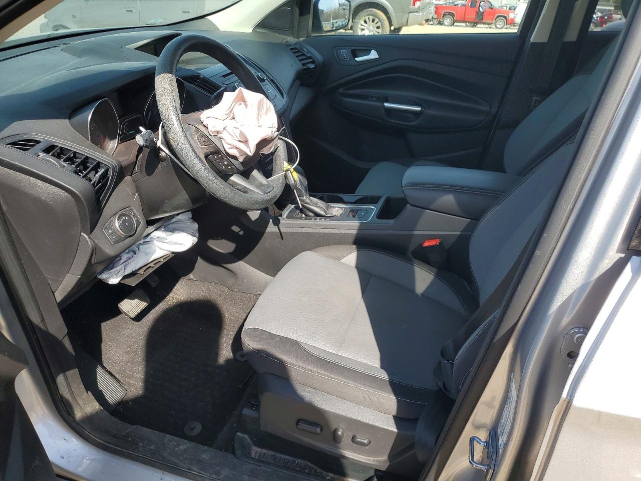2018 FORD ESCAPE SE photo 13