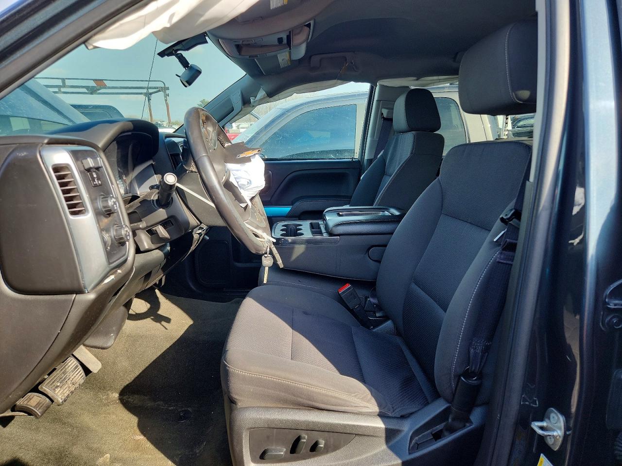 2017 CHEVROLET SILVERADO K1500 LT photo 7