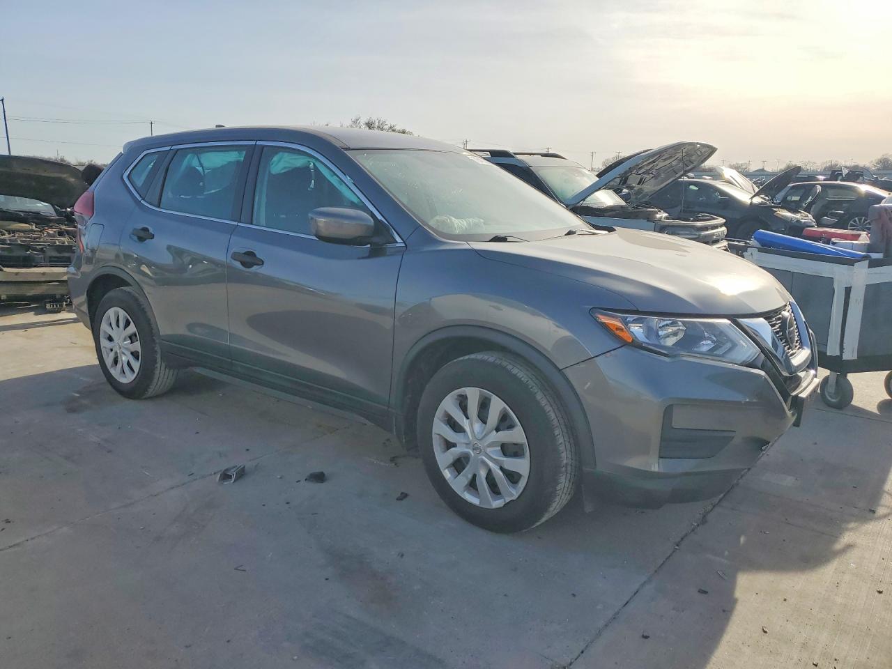 2018 NISSAN ROGUE S photo 7