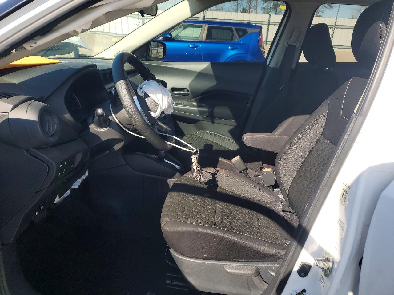 2021 NISSAN KICKS S photo 13
