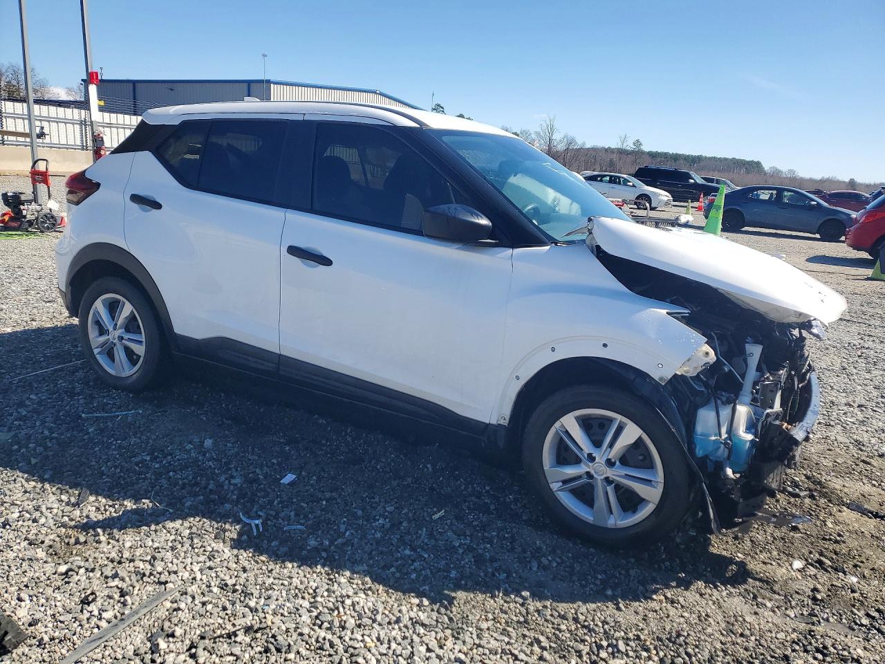 2021 NISSAN KICKS S photo 7