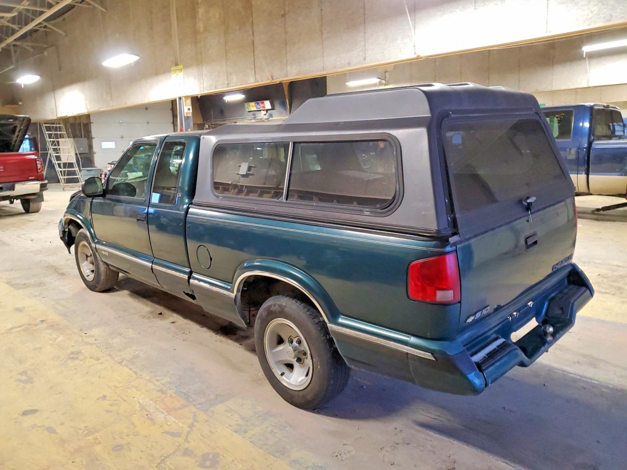1996 CHEVROLET S TRUCK S10 photo 4