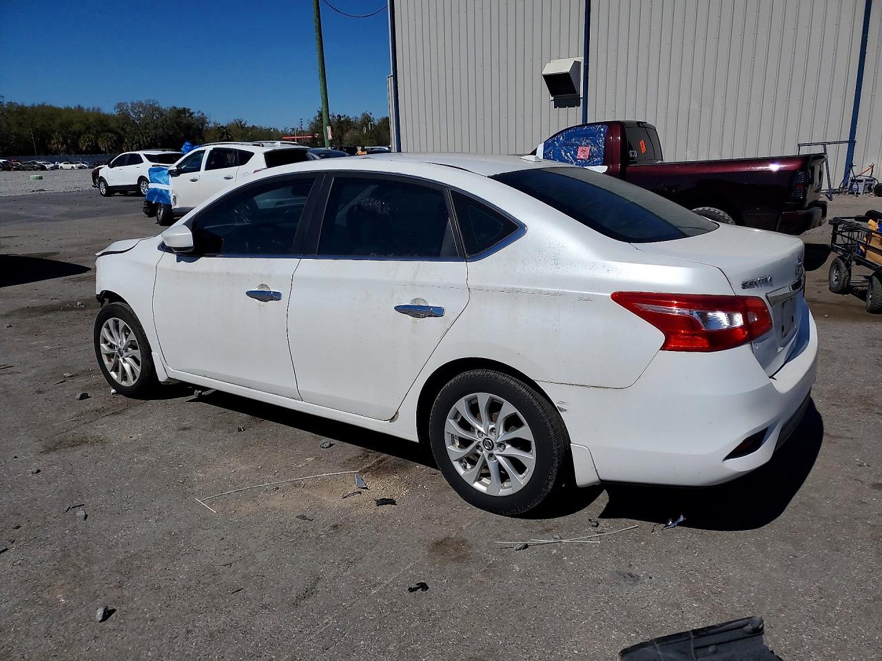 2016 NISSAN SENTRA SV photo 3