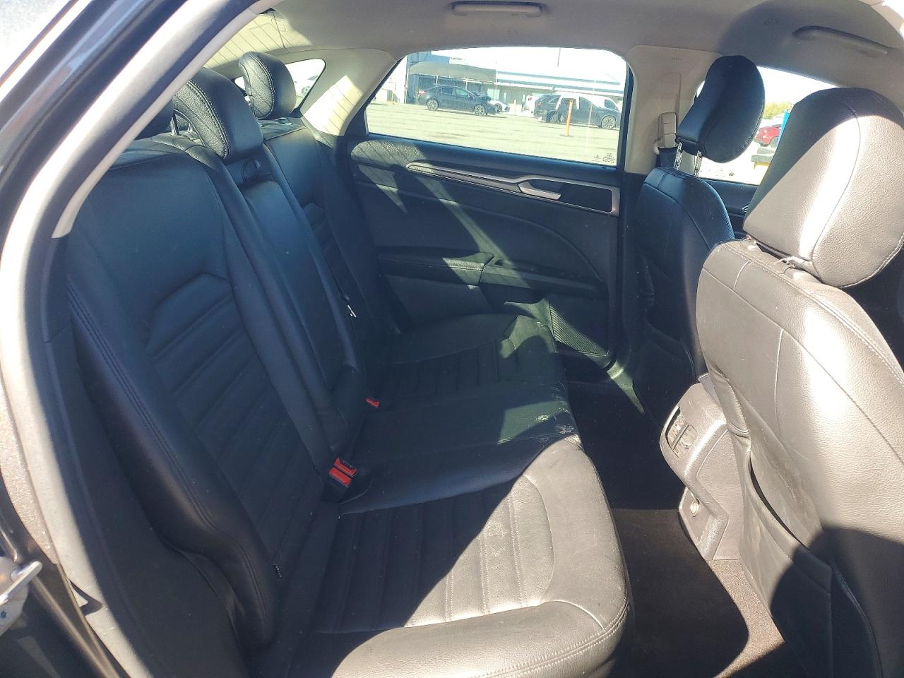 2020 FORD FUSION SE photo 19