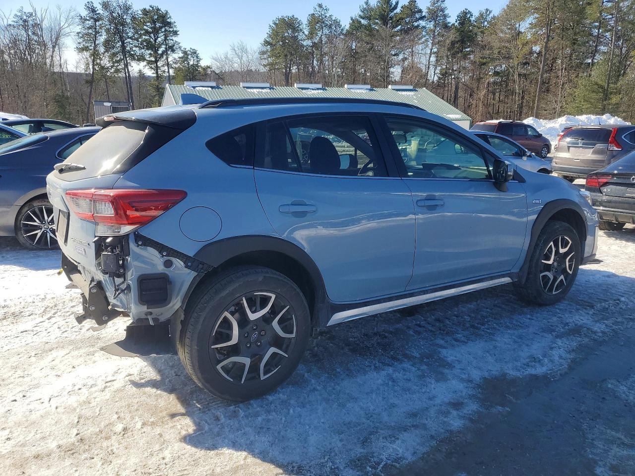 2020 SUBARU CROSSTREK LIMITED photo 3