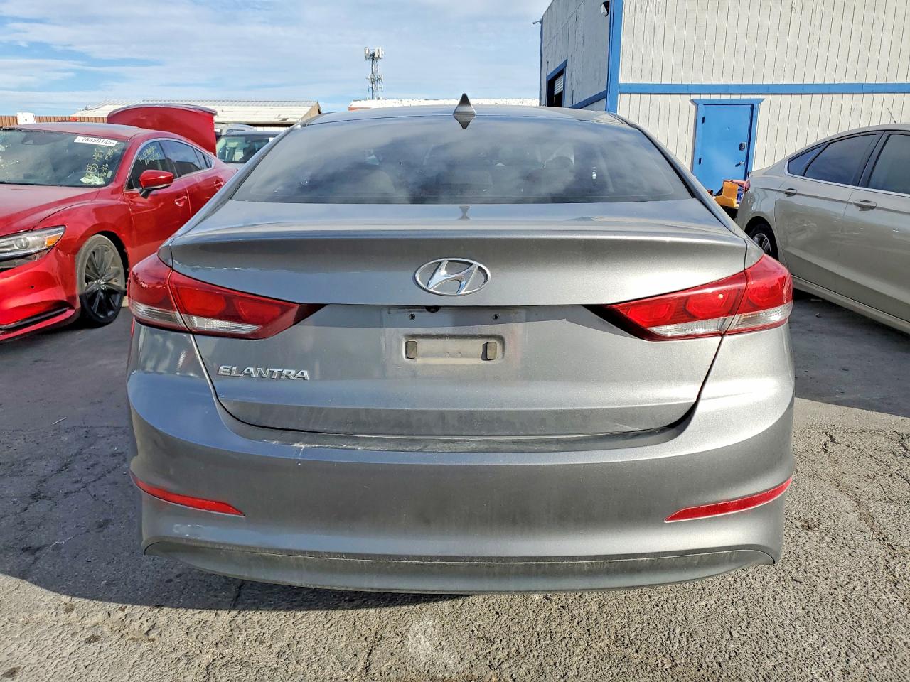 2018 HYUNDAI ELANTRA SEL photo 6