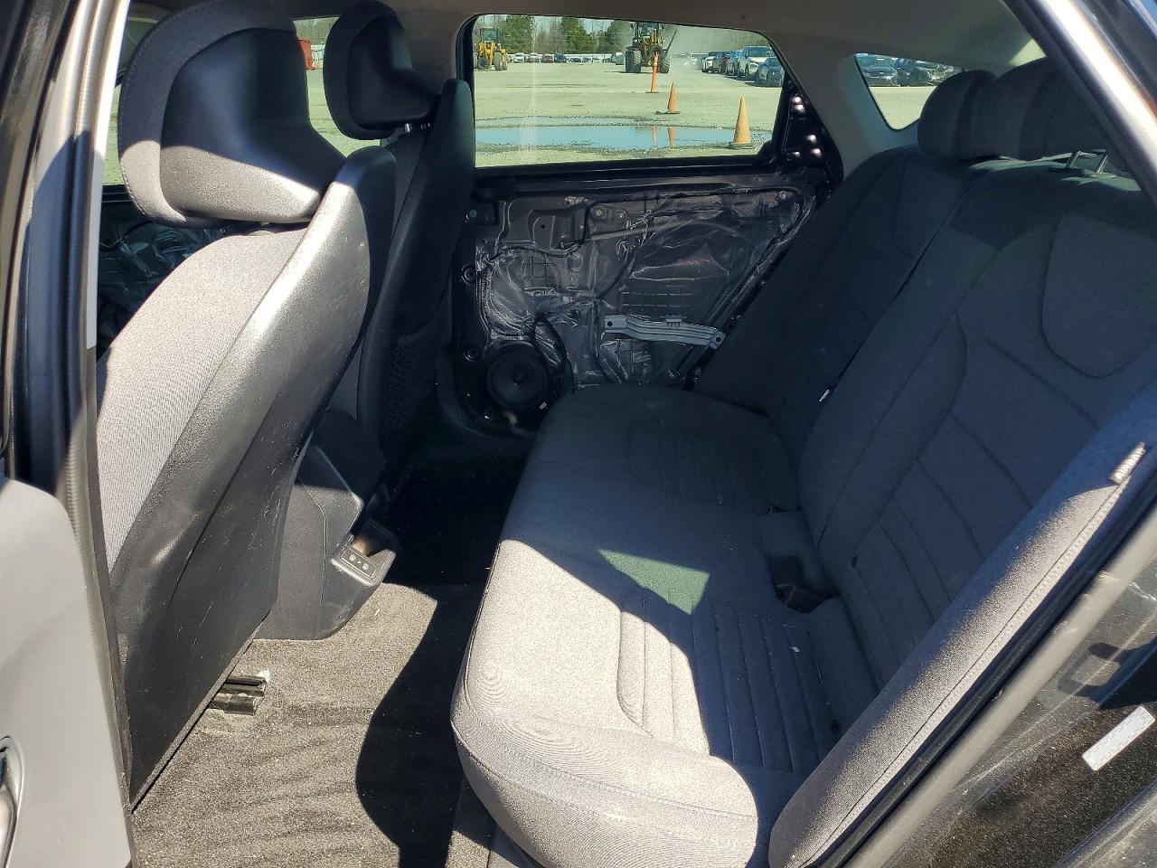 2025 KIA K4 EX photo 28