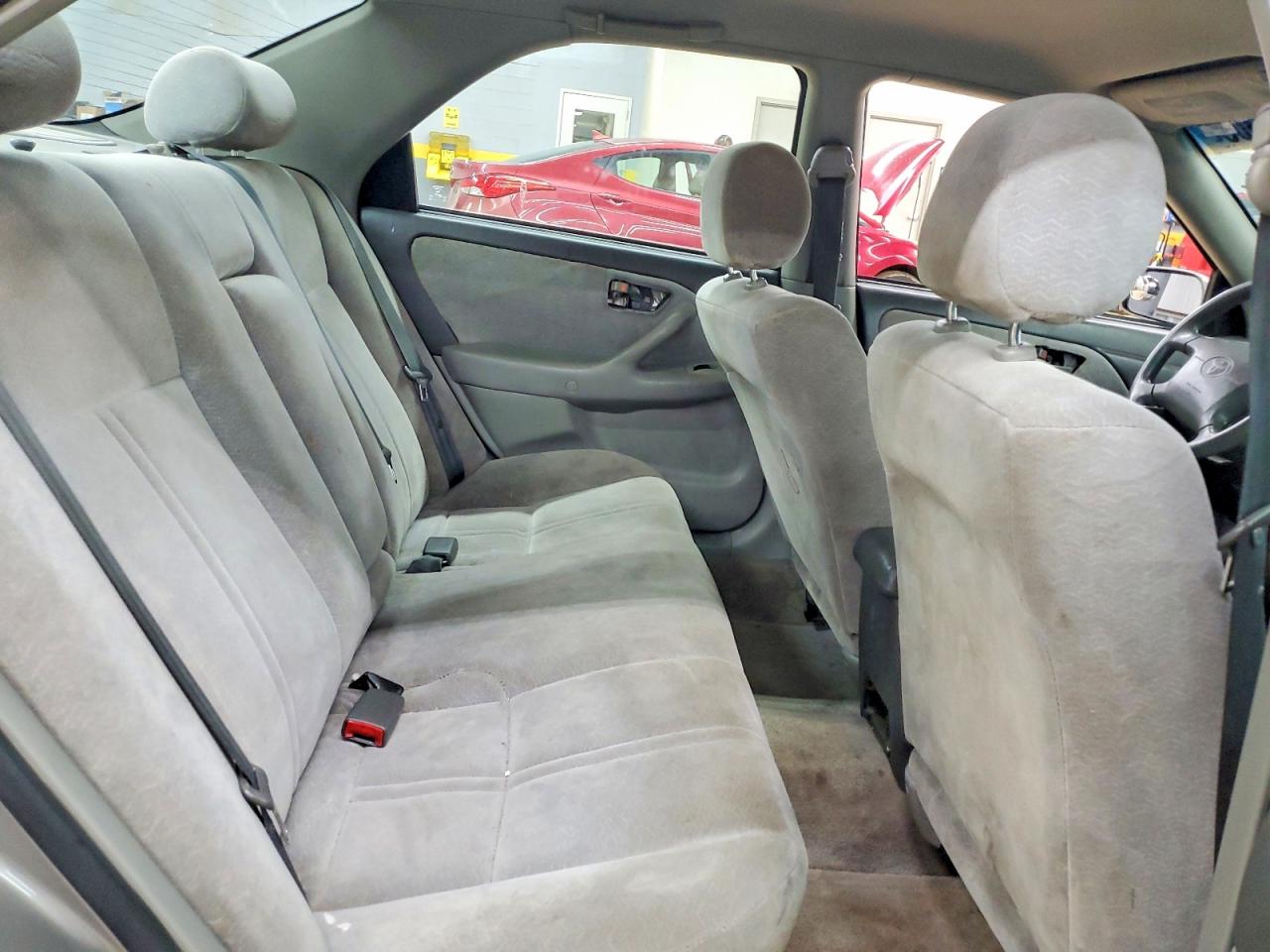 1997 TOYOTA CAMRY LE photo 19