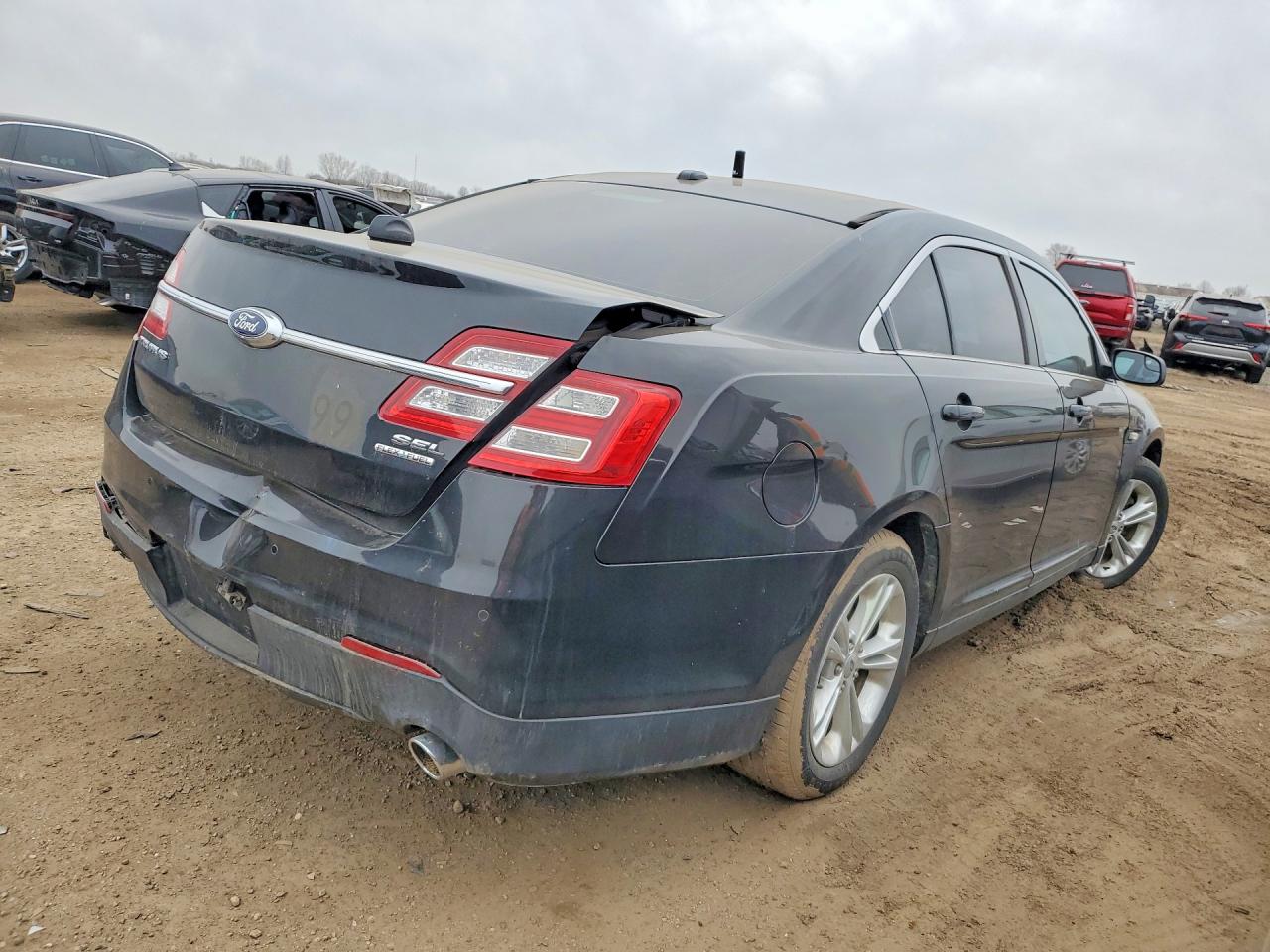 2014 FORD TAURUS SEL photo 5