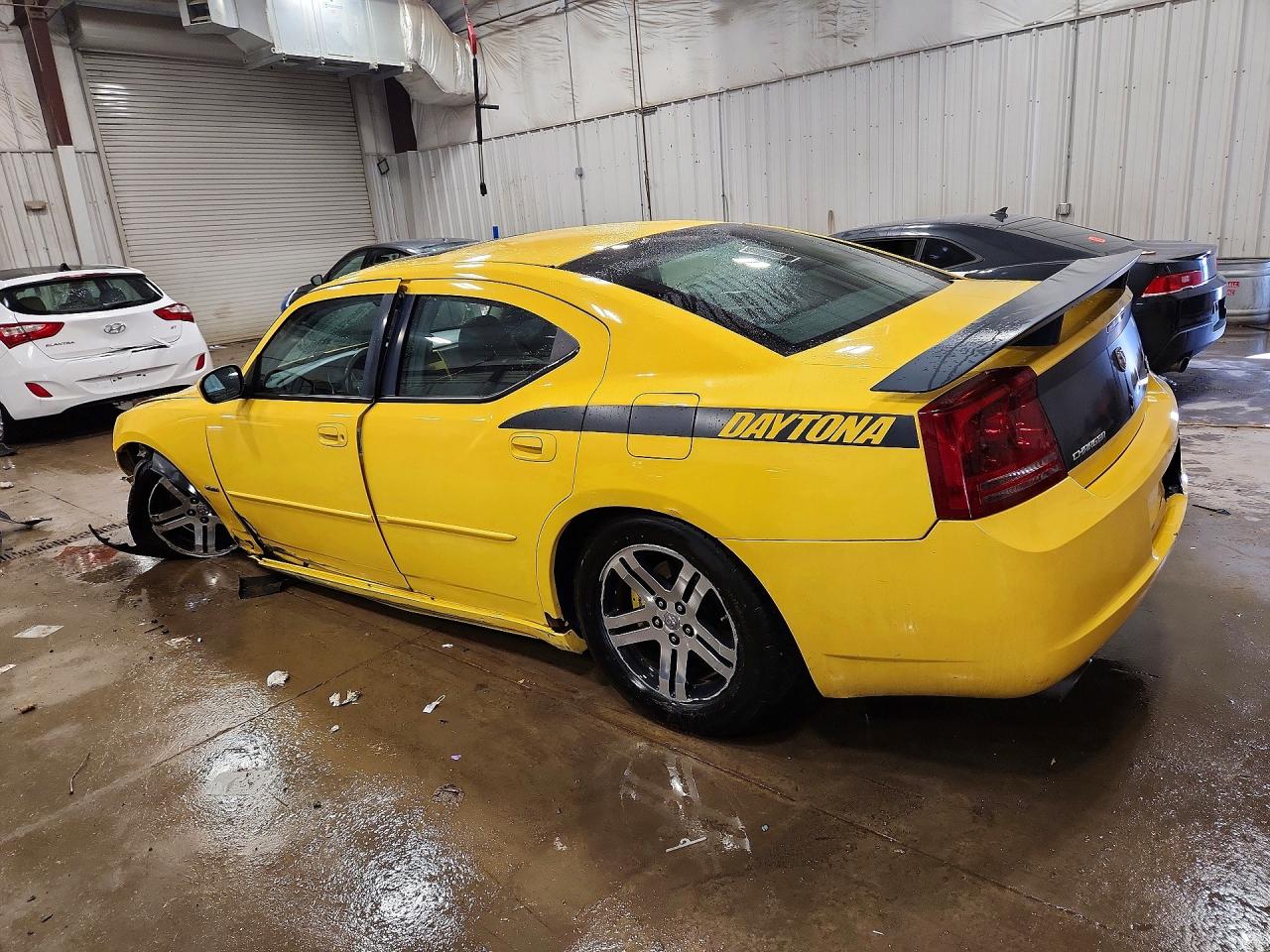2006 DODGE CHARGER R photo 3