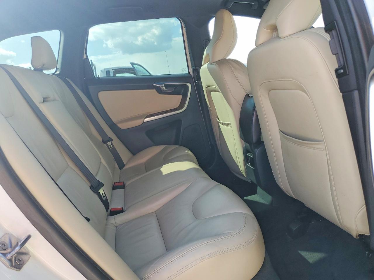 2015 VOLVO XC60 T5 PREMIER photo 21