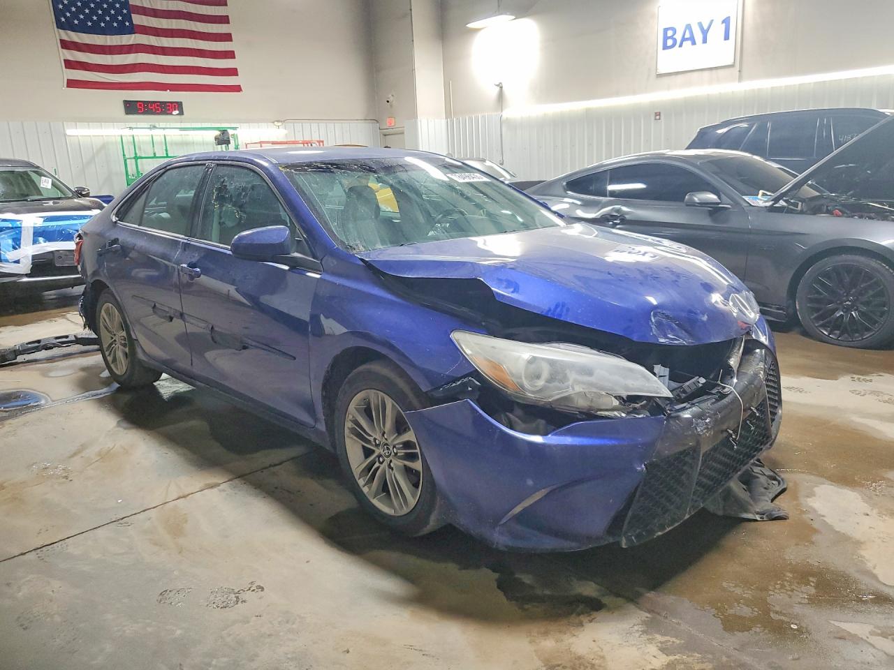 2015 TOYOTA CAMRY SE photo 7