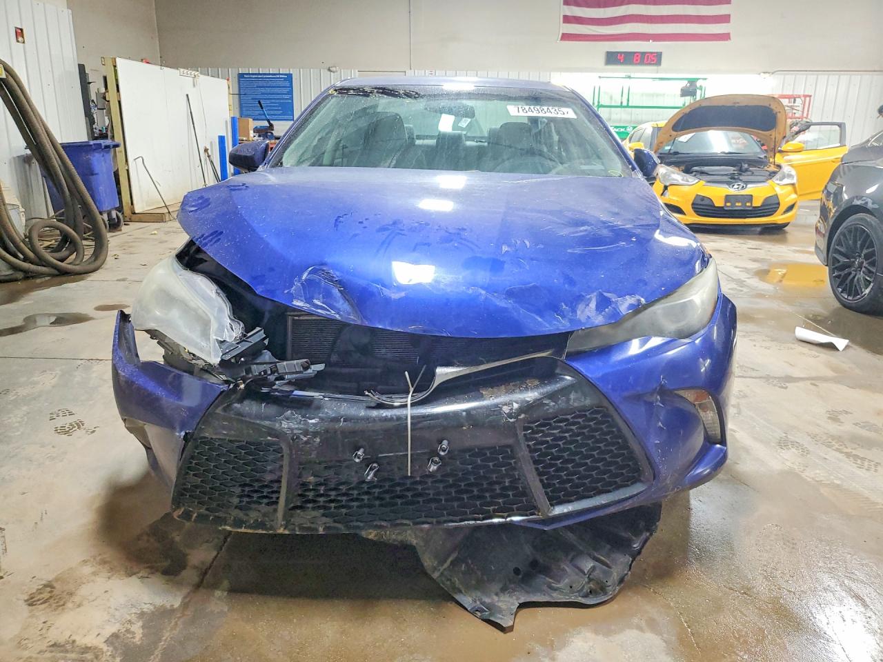 2015 TOYOTA CAMRY SE photo 9