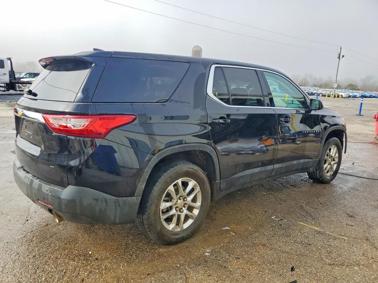 2020 CHEVROLET TRAVERSE LS photo 5