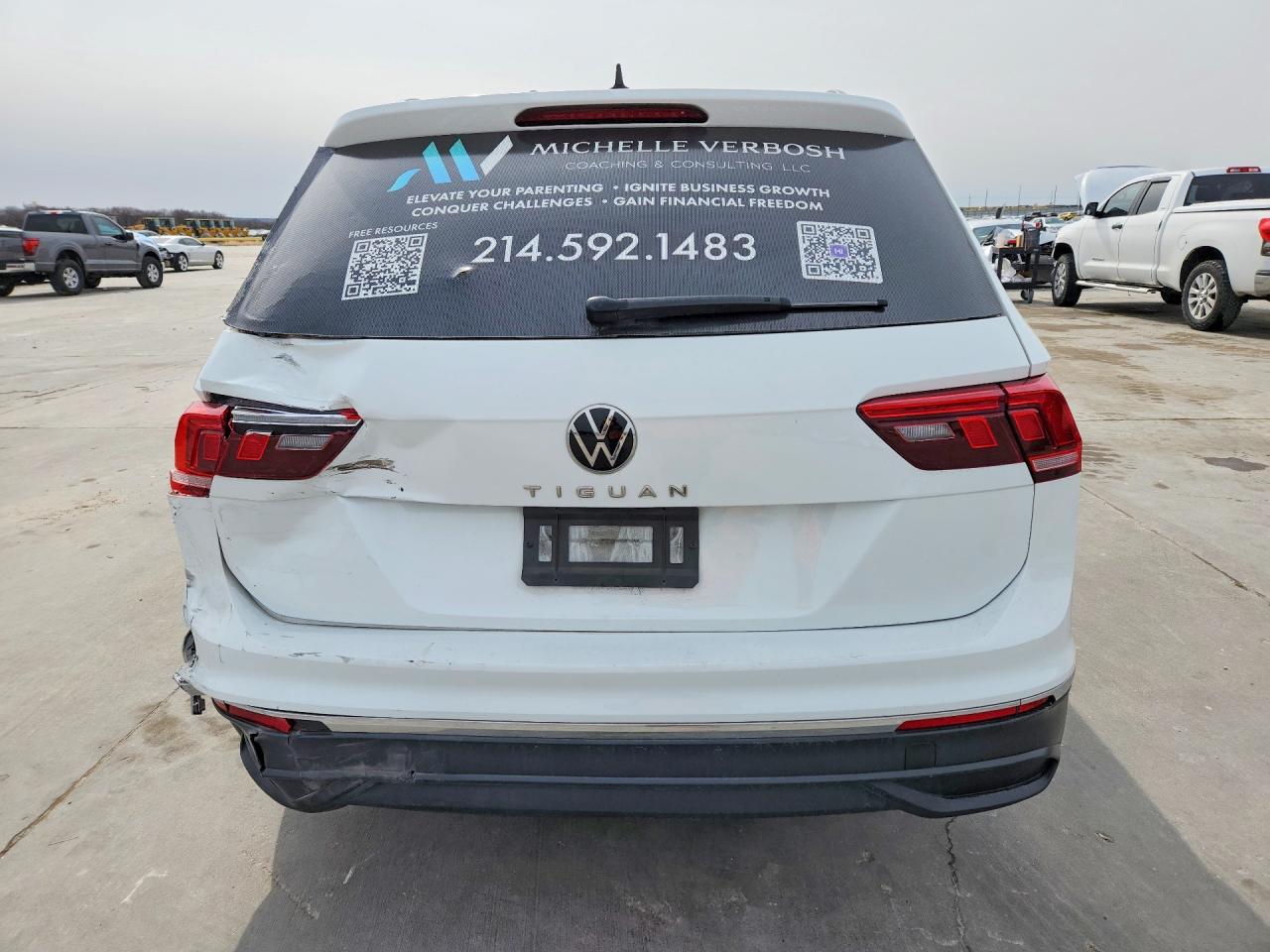 2024 VOLKSWAGEN TIGUAN S photo 11
