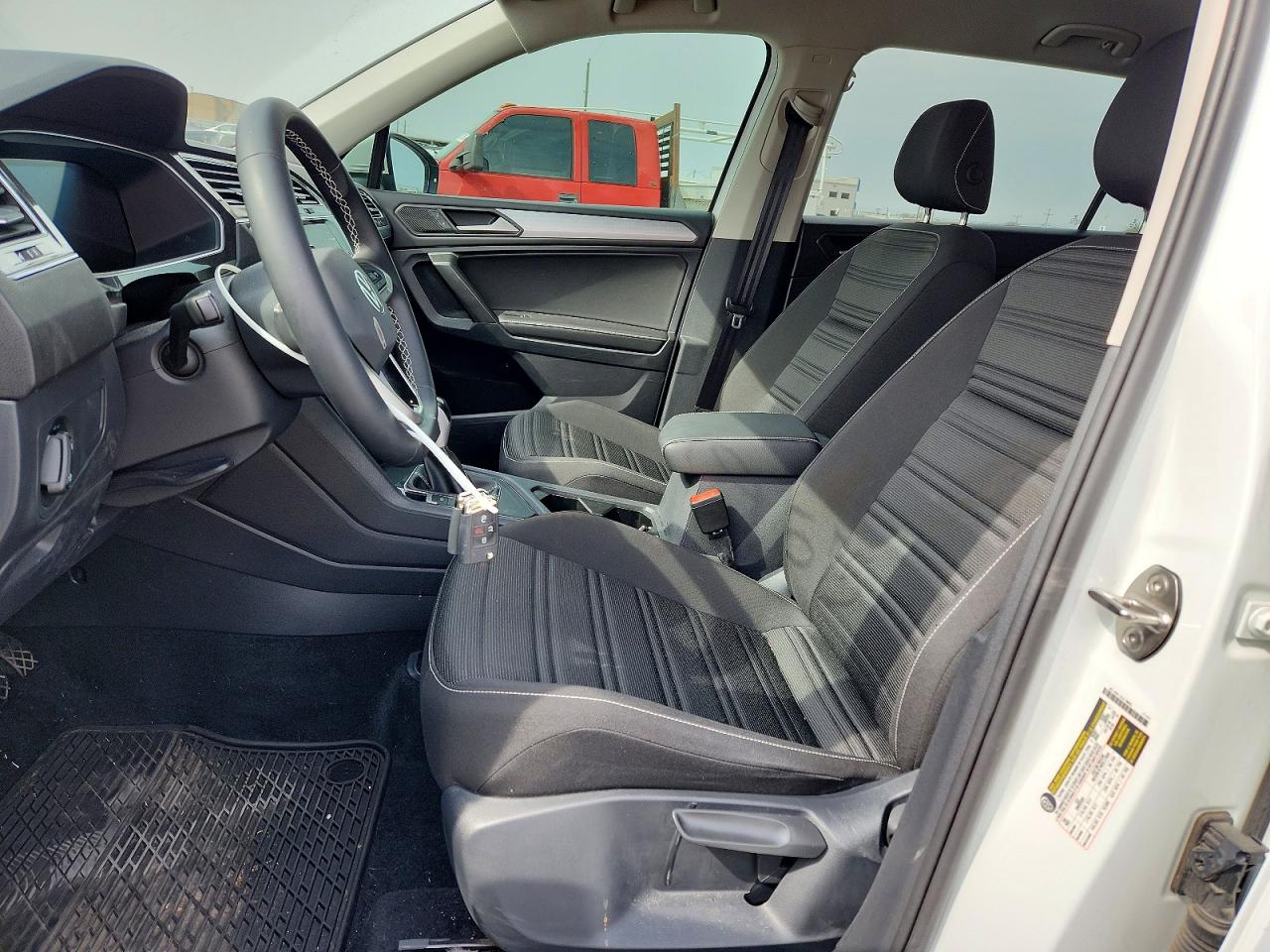 2024 VOLKSWAGEN TIGUAN S photo 13