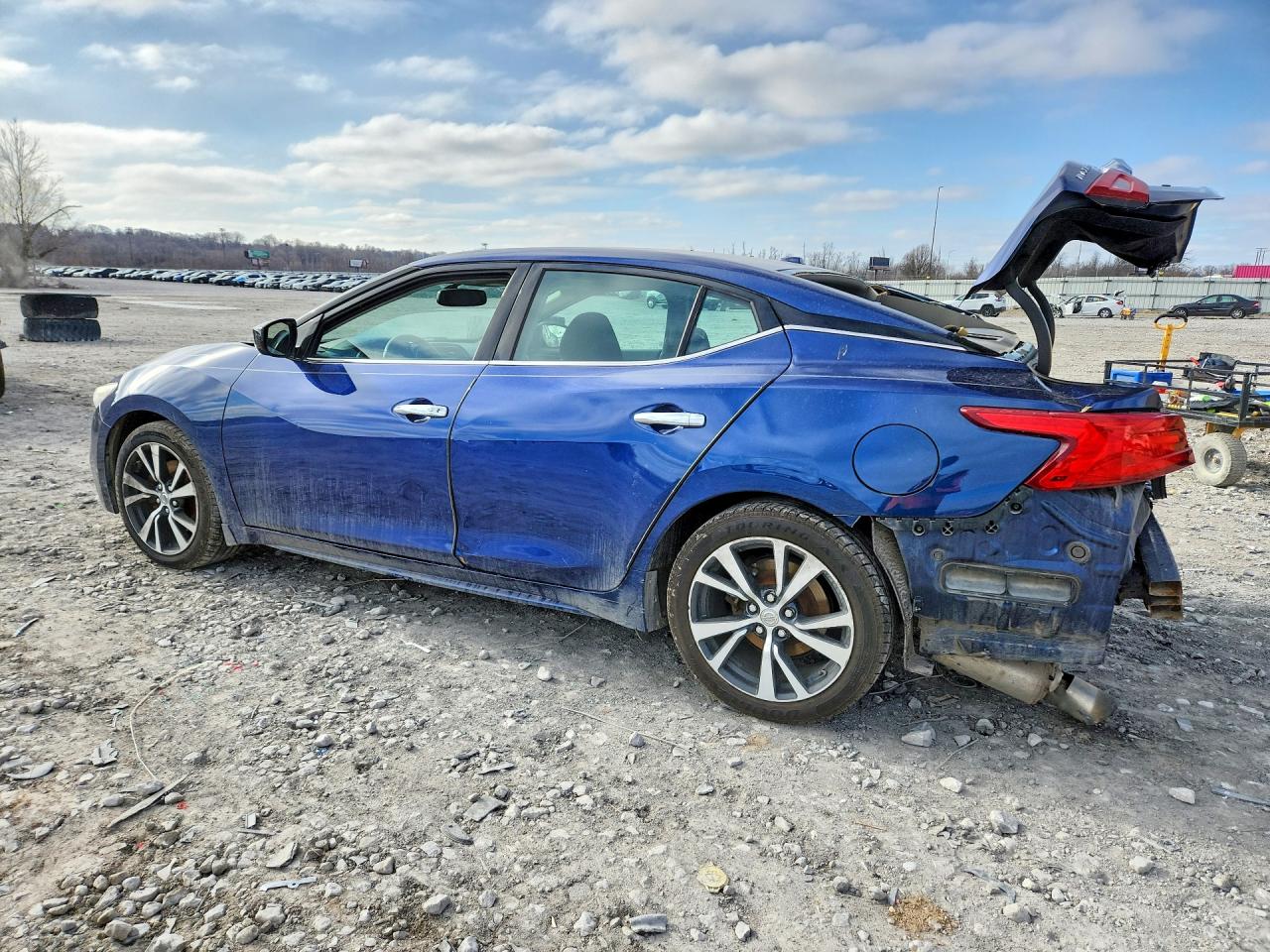 2017 NISSAN MAXIMA 3.5S photo 4