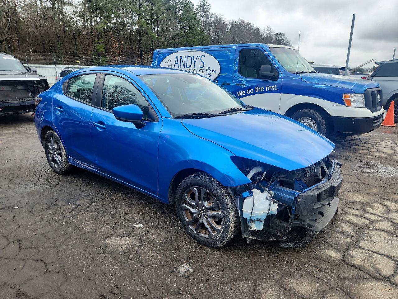 2019 TOYOTA YARIS L photo 4