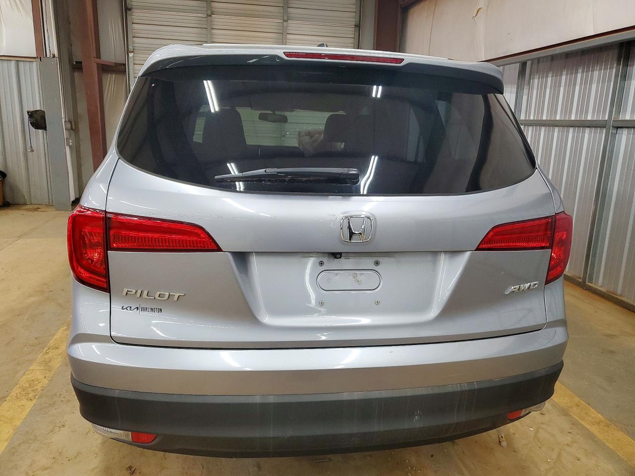 2016 HONDA PILOT EXL photo 11
