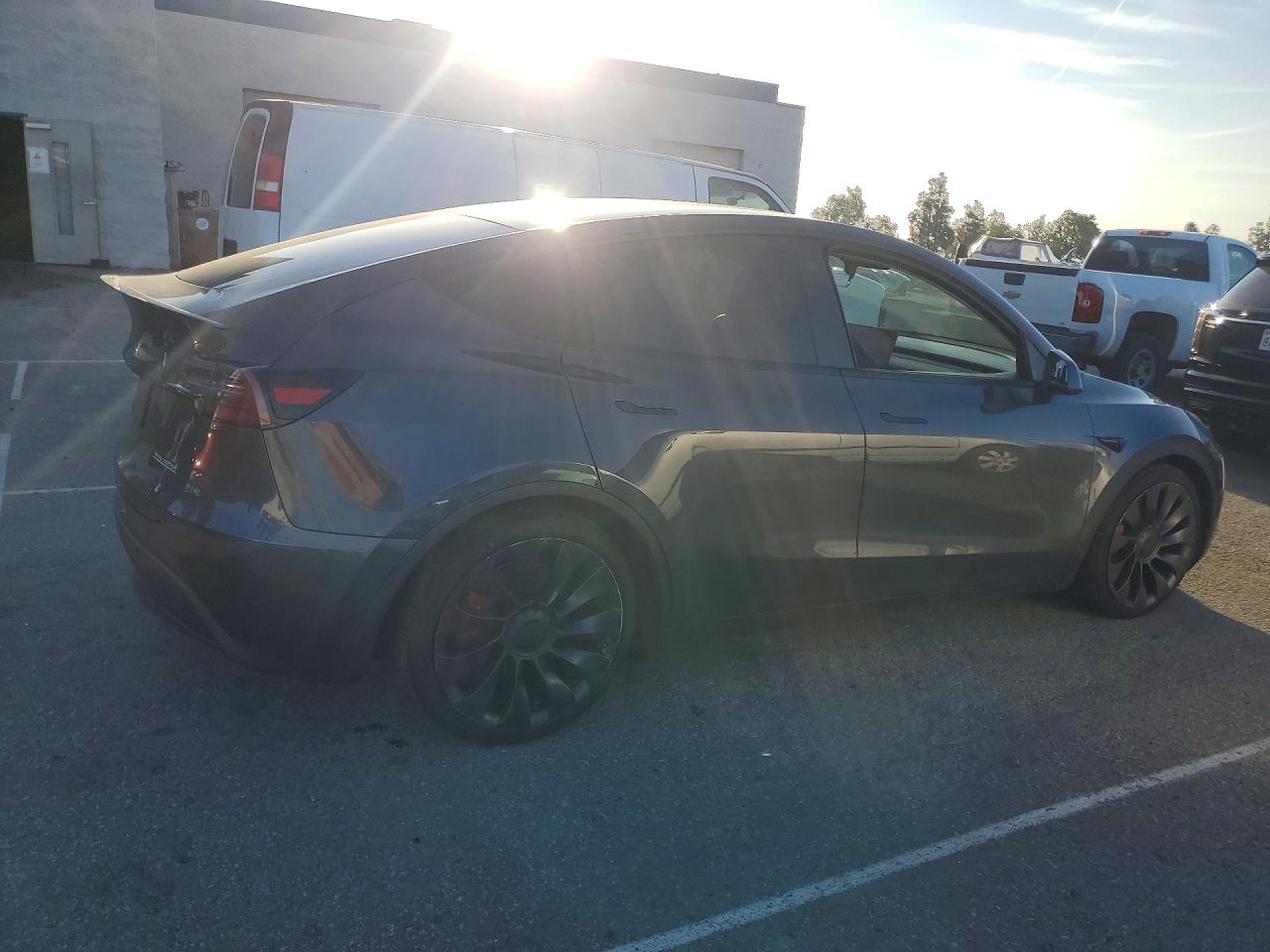 2021 TESLA MODEL Y photo 5